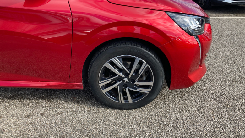 Peugeot 208 1.2 PureTech 100 Allure Premium + 5dr Petrol Hatchback